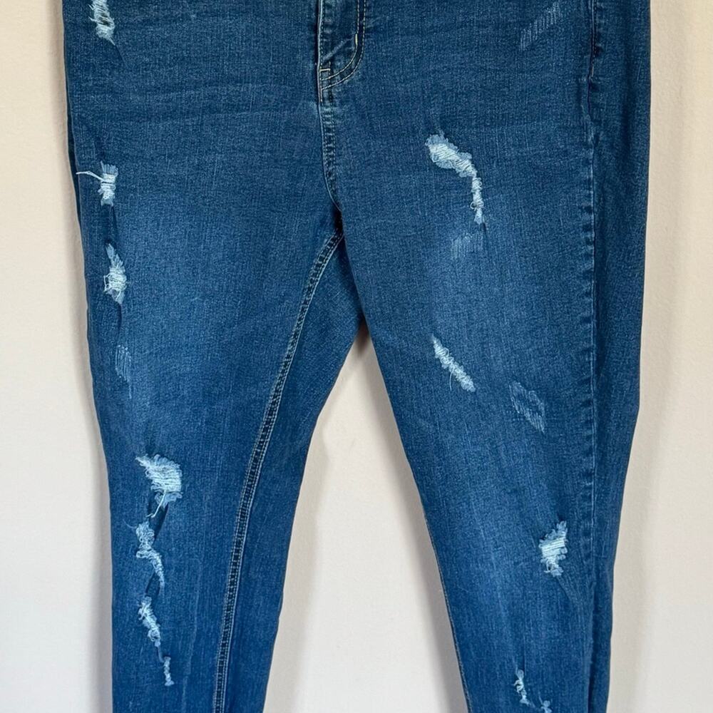 Women’s Hydraulic Distressed Jeans 16w